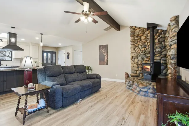 $725,000 | 12411 Homestead Way, Auburn, CA 95603