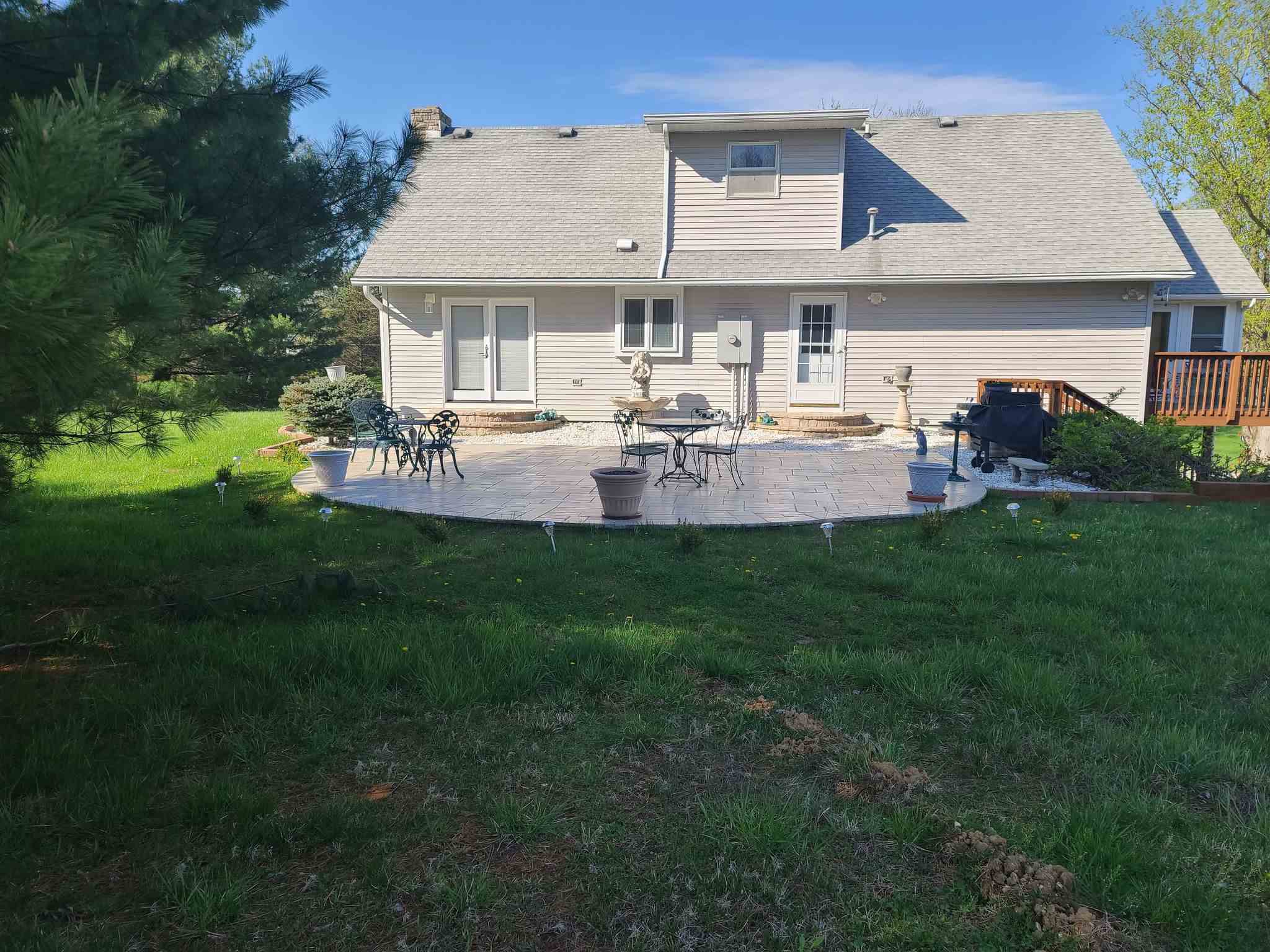 6711 West Ratliff Road Bloomington, IN 47404 - Photo 2 of 33