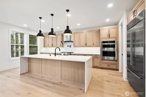 $2,674,900 | 13756 Southeast 85th Street, Newcastle, WA 98059