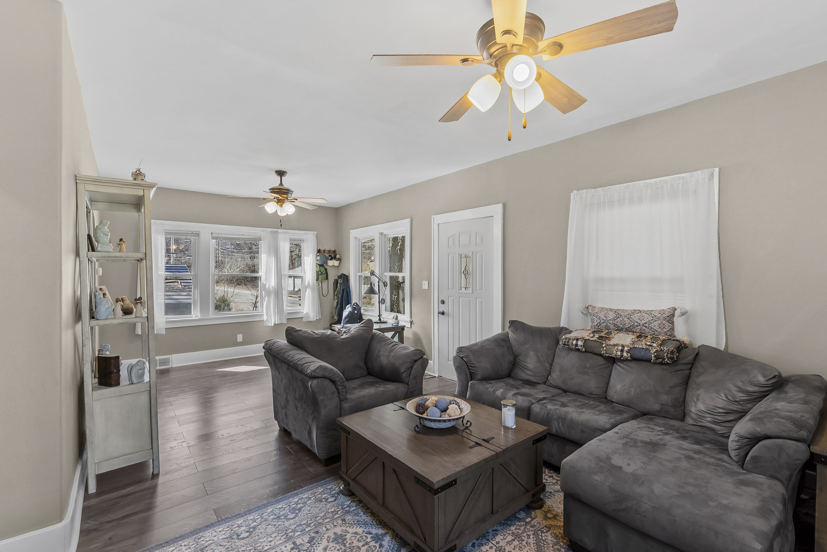 846 27th Street Moline, IL 61265 - Photo 4 of 25