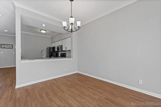 $299,900 | 1441 Walnut Hill Avenue, St. Charles, IL 60174