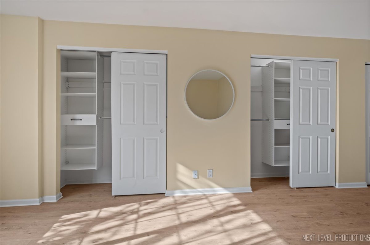 1441 Walnut Hill Avenue St. Charles, IL 60174 - Photo 15 of 22 a view of a livingroom with wooden floor and entryway