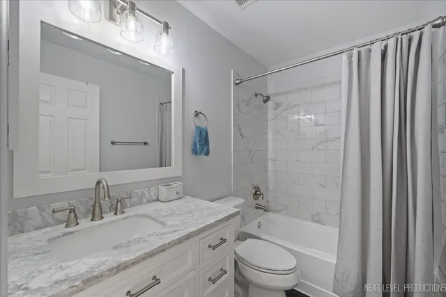 $299,900 | 1441 Walnut Hill Avenue, St. Charles, IL 60174