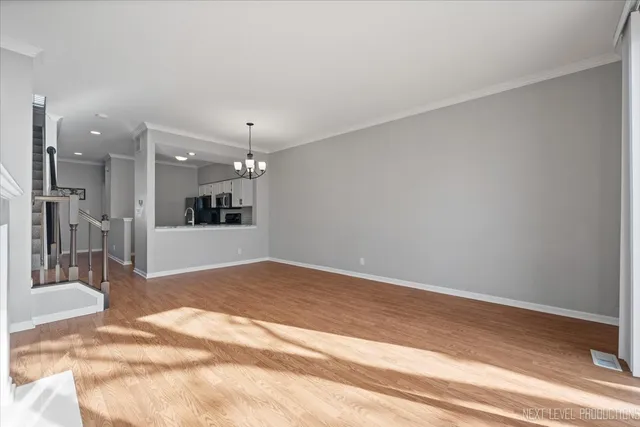 $299,900 | 1441 Walnut Hill Avenue, St. Charles, IL 60174