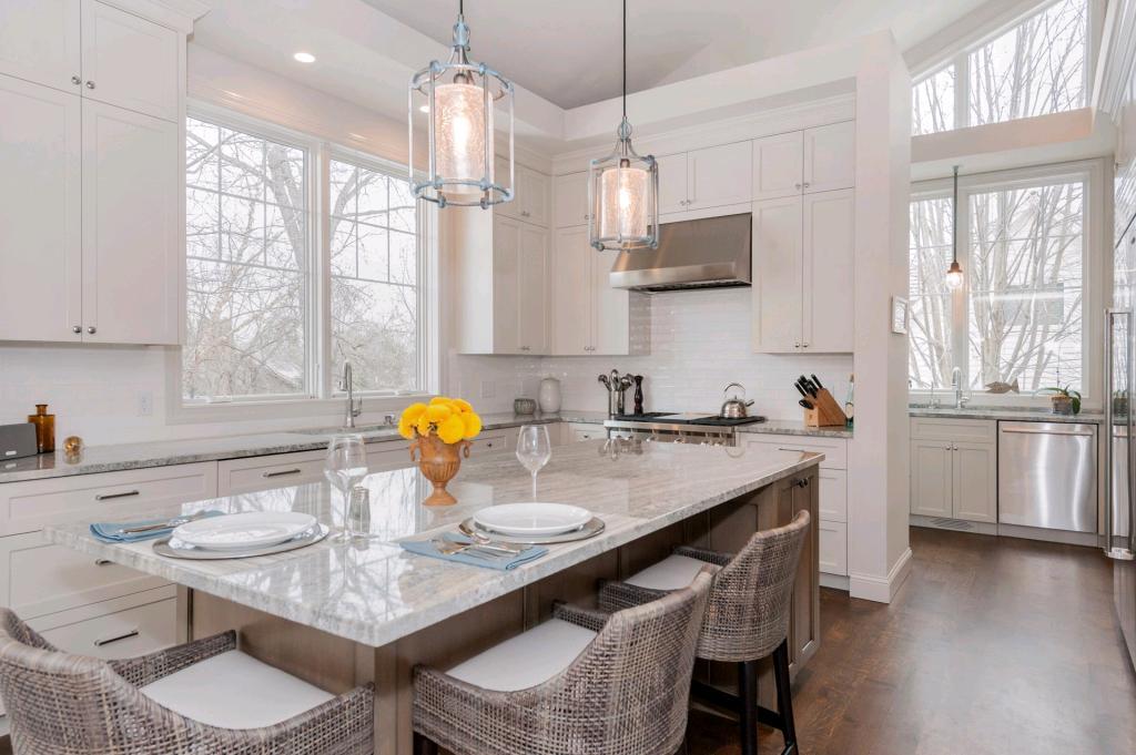 5825 Long Brake Trail Edina, MN 55439 - Photo 11 of 39