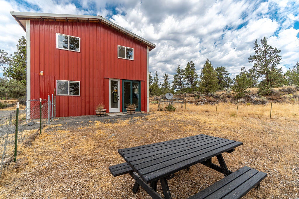 64635 Deschutes Market Road Bend, OR 97701 - Photo 21 of 55 19