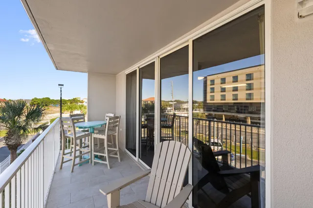 $425,000 | 520 Santa Rosa Boulevard, Unit 319, Fort Walton Beach, FL 32548