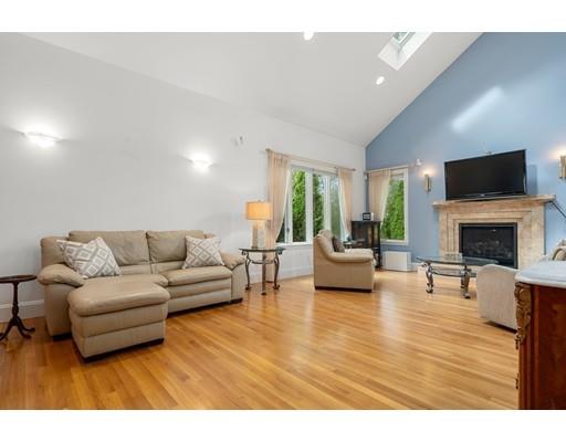 21 Woodfall Road Belmont, MA 02478 - Photo 5 of 31