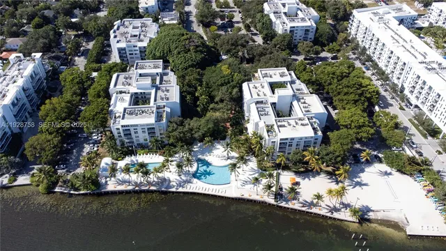 $2,250 | 777 Northeast 62nd Street, Unit C110, Miami, FL 33138