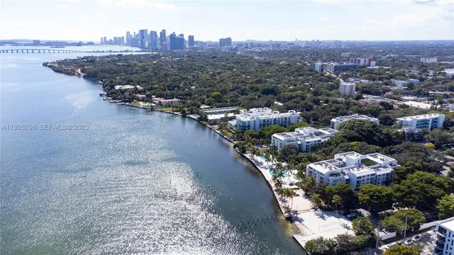 $2,250 | 777 Northeast 62nd Street, Unit C110, Miami, FL 33138