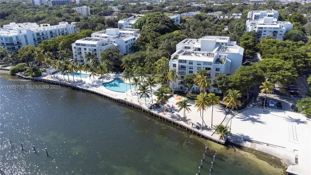 $2,250 | 777 Northeast 62nd Street, Unit C110, Miami, FL 33138