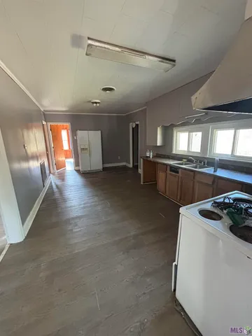 $1,600 | 7158 West Main Street, Houma, LA 70360