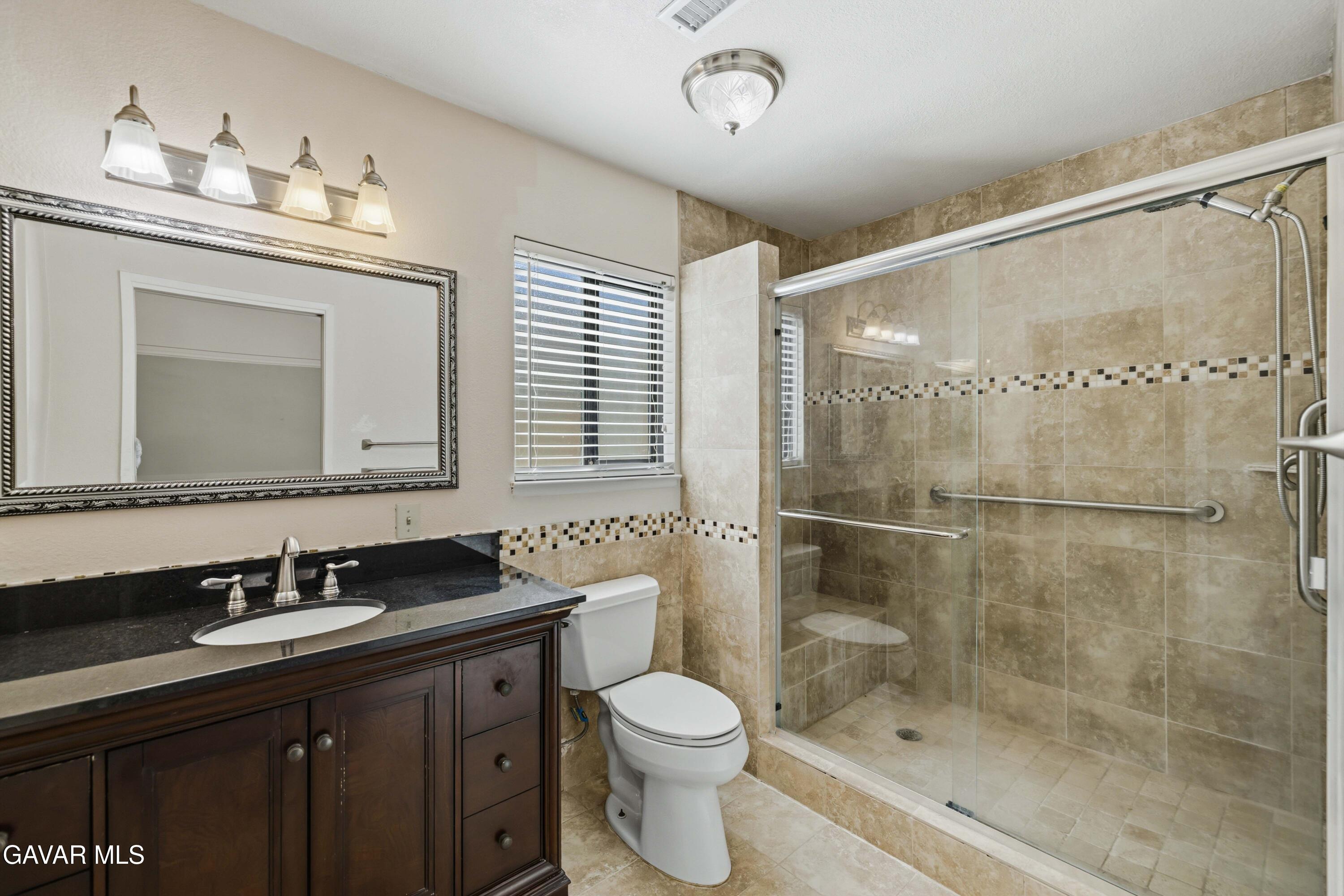 2827 Perfect Place Lancaster, CA 93536 - Photo 25 of 34 2827 Perfect Pl-32