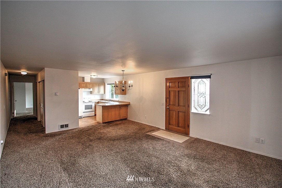 555 Walnut Street, Unit 1 Edmonds, WA 98020 - Photo 7 of 10 Gallery Image 7