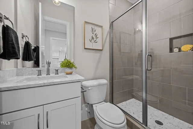 $700,000 | 190 Broadleaf Lane, Louisburg, NC 27549