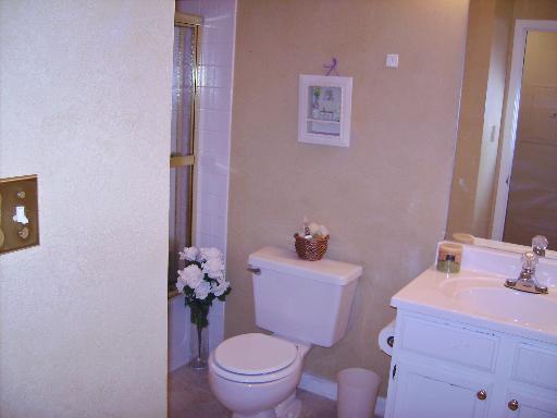 3255 Kirchoff Road, Unit 106 Rolling Meadows, IL 60008 - Photo 10 of 14