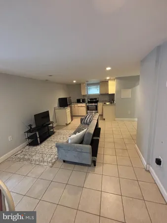 $1,200 | 4001 Echodale Avenue, Baltimore, MD 21206