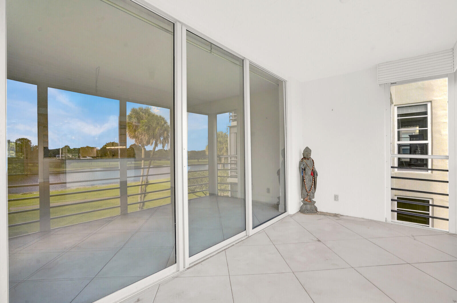 804 Cypress Boulevard, Unit 301 Pompano Beach, FL 33069 - Photo 26 of 34 a view of livingroom with furniture