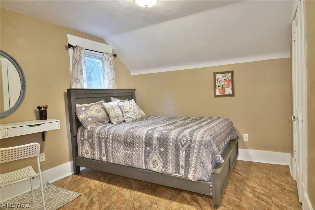 3455 Pothour Wheeler Road Hubbard, OH 44425 - Photo 23 of 35 Gallery Image 23