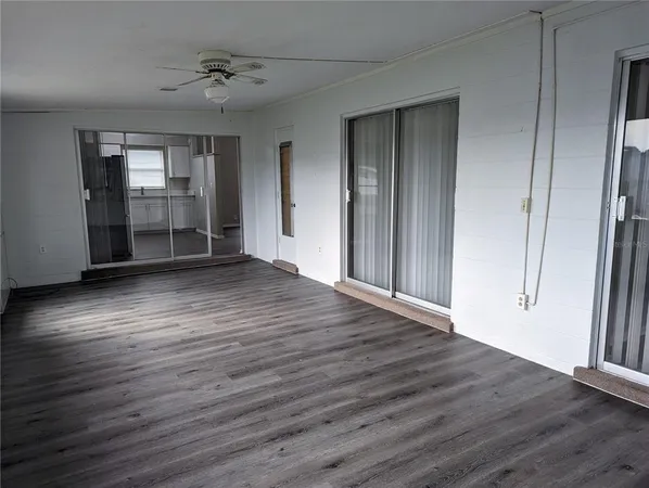 $2,100 | 2201 24th Avenue West, Bradenton, FL 34205