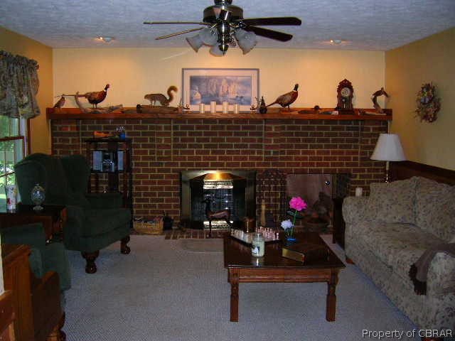 8102 Spring Hill Farm Road East Gloucester, VA 23061 - Photo 11 of 31