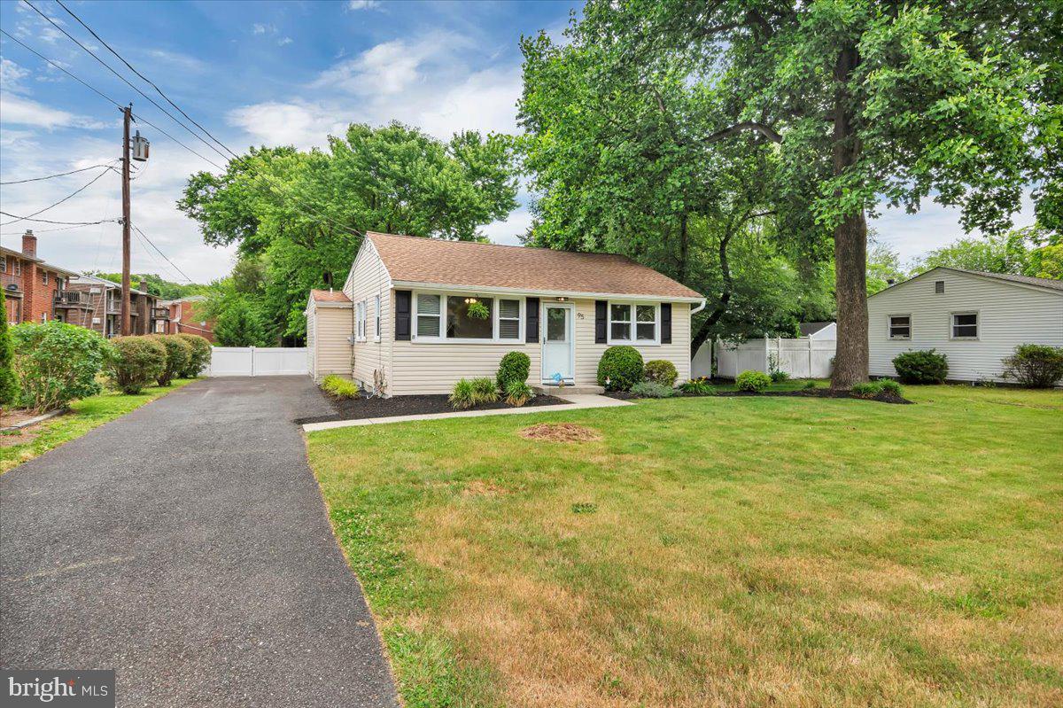95 Tansboro Road Berlin, NJ 08009 - Photo 3 of 21 Gallery Image 3