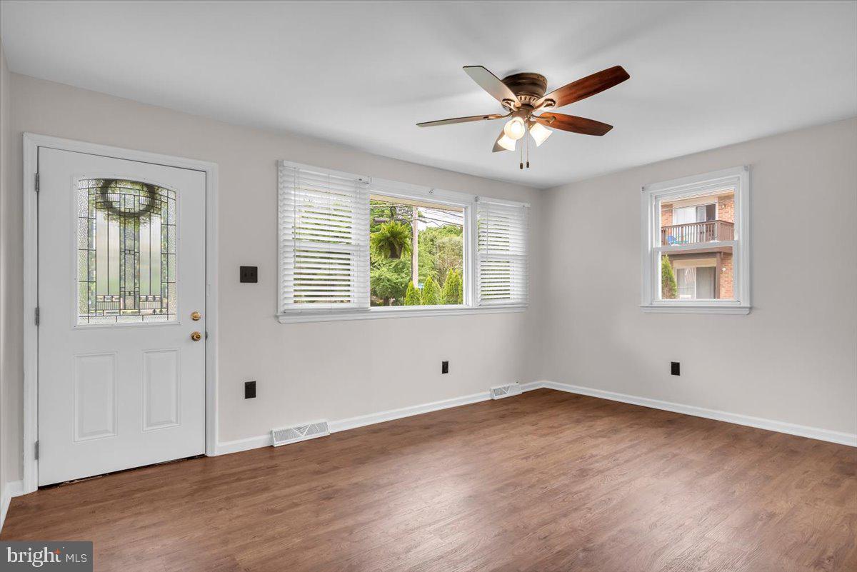 95 Tansboro Road Berlin, NJ 08009 - Photo 4 of 21 Gallery Image 4