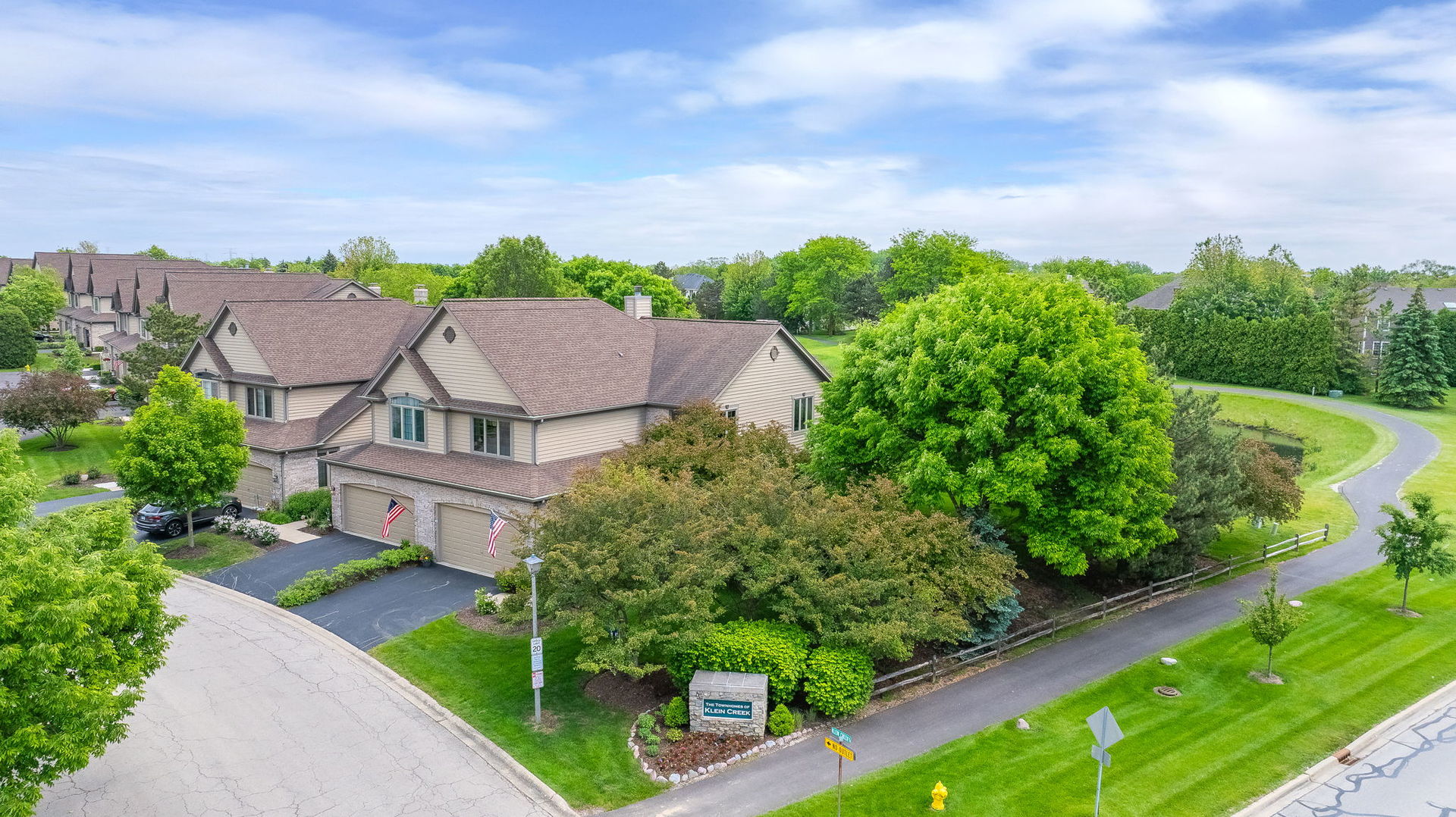 26W199 Klein Creek Drive Winfield, IL 60190 - Photo 29 of 29 an aerial view of a house