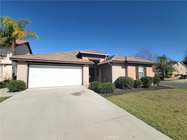 $919,900 | 457 Minaret Street, Corona, CA 92881