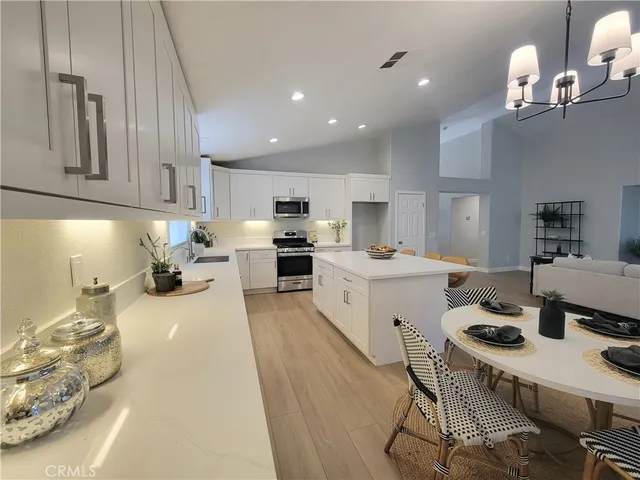 $919,900 | 457 Minaret Street, Corona, CA 92881