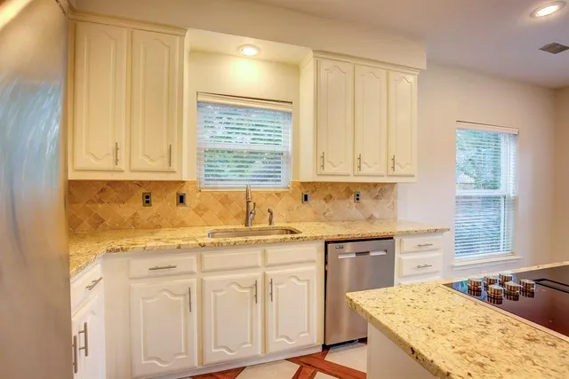 $3,495 | 6003 Derek Trail, Dallas, TX 75252