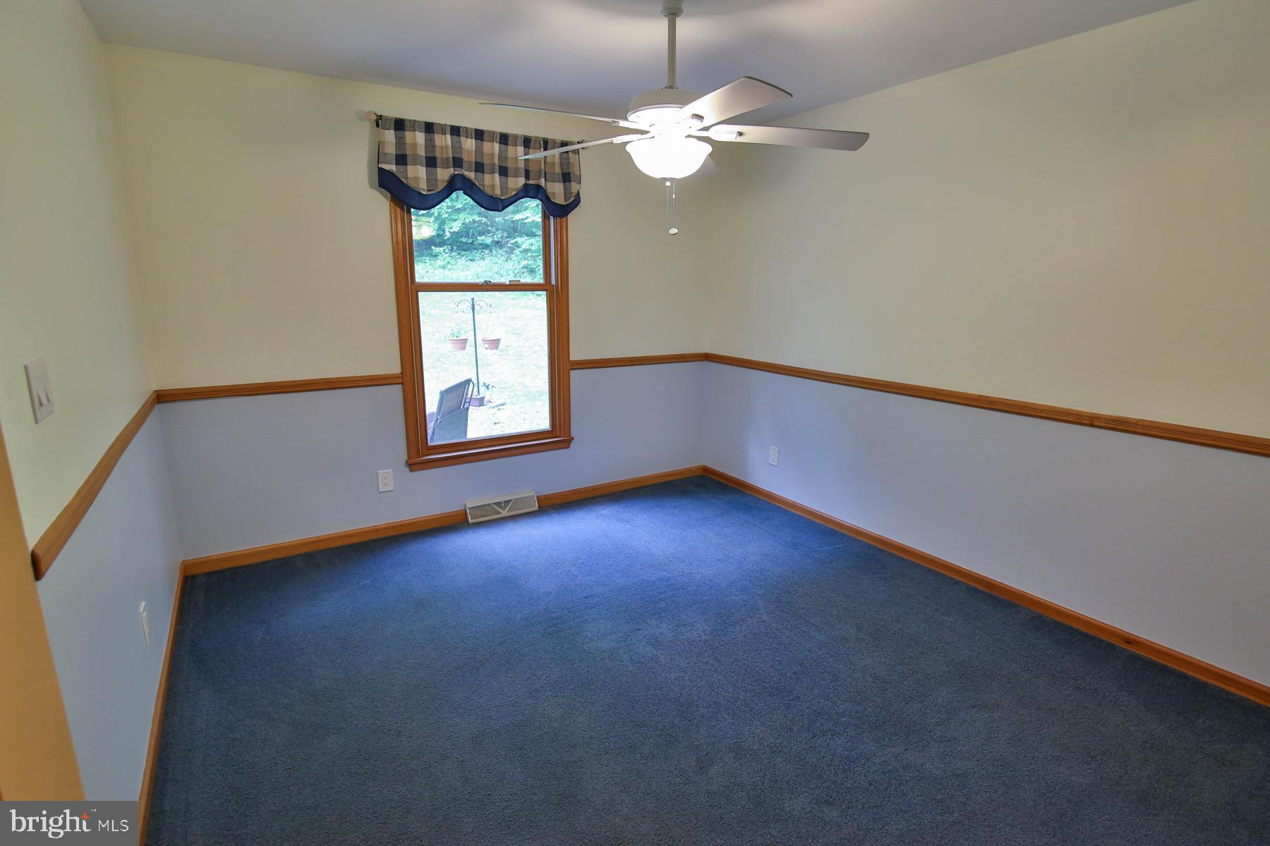 5882 Limeport Road Emmaus, PA 18049 - Photo 7 of 21 Gallery Image 7