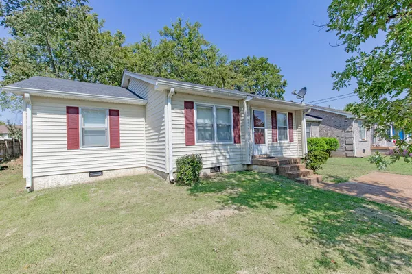 $1,950 | 857 Heritage Circle, Madison, TN 37115