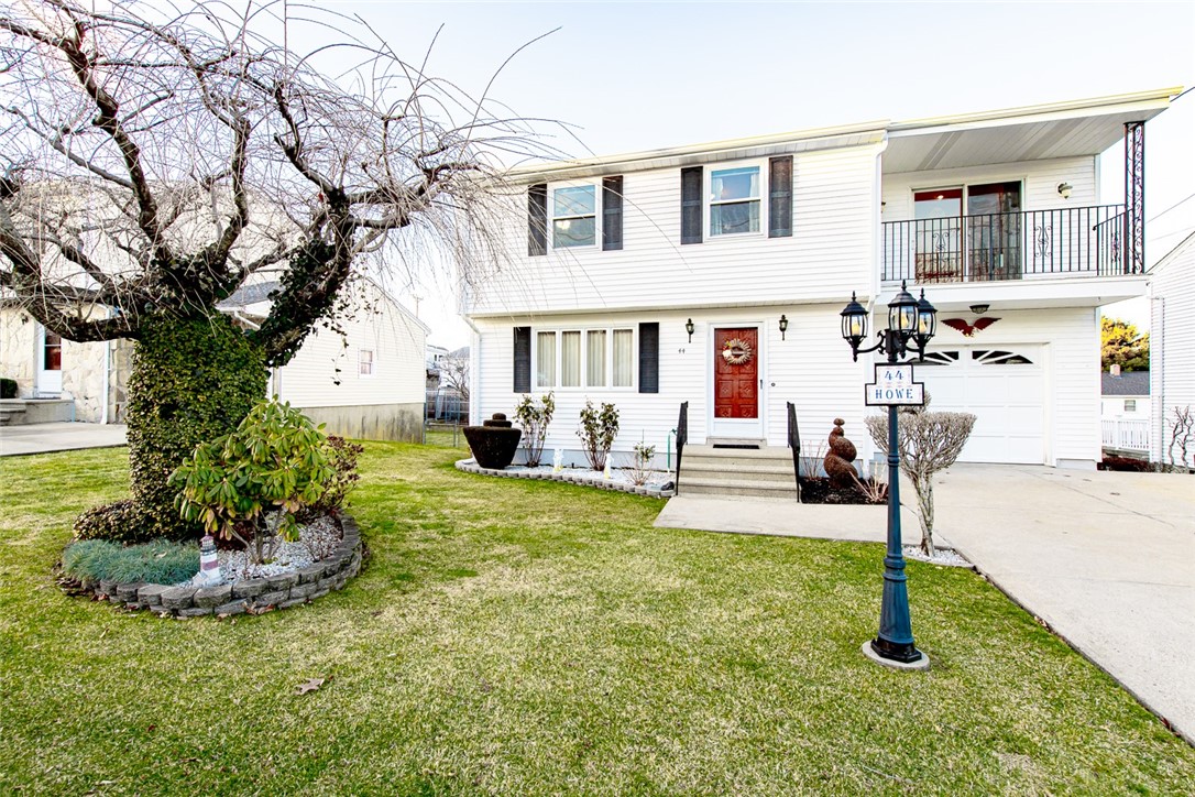 44 Howe Street Cumberland, RI 02864 - Photo 1 of 19 Gallery Image 1