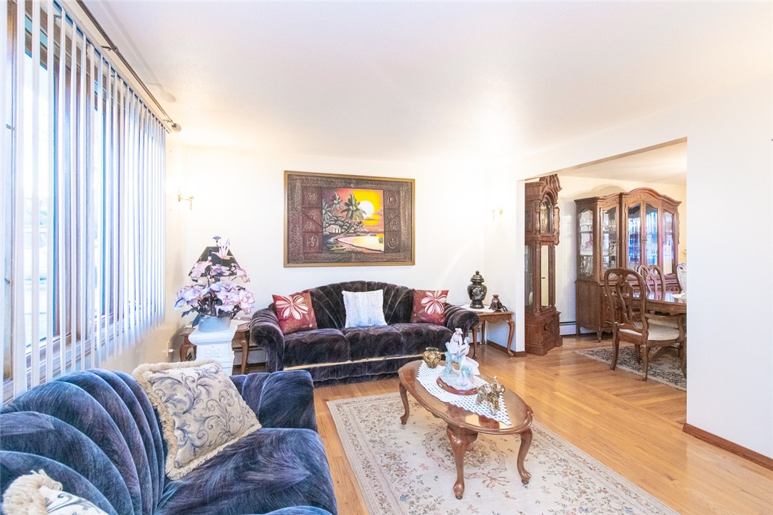 44 Howe Street Cumberland, RI 02864 - Photo 5 of 19 Gallery Image 5
