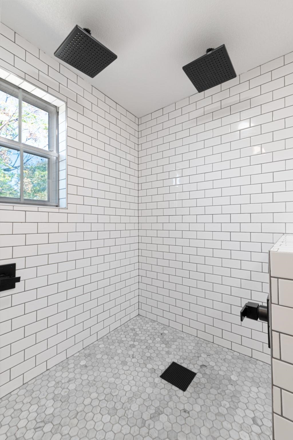 1307 Nix Road Lampasas, TX 76550 - Photo 23 of 30 a bathroom with a shower