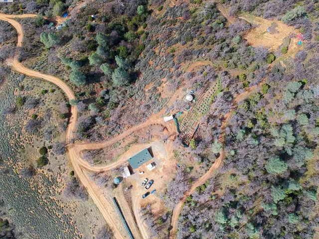 a view of outside area