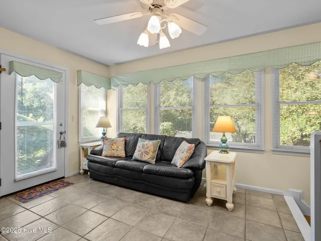 $975,000 | 113 Doe Drive, Emerald Isle, NC 28594