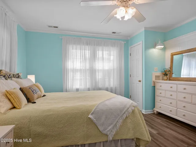 $975,000 | 113 Doe Drive, Emerald Isle, NC 28594