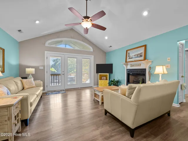 $975,000 | 113 Doe Drive, Emerald Isle, NC 28594