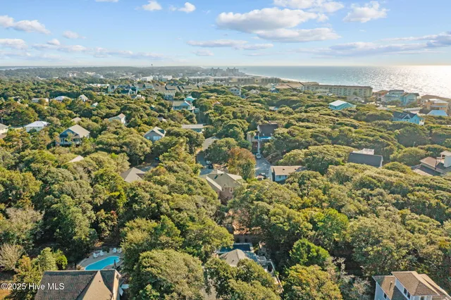 $975,000 | 113 Doe Drive, Emerald Isle, NC 28594