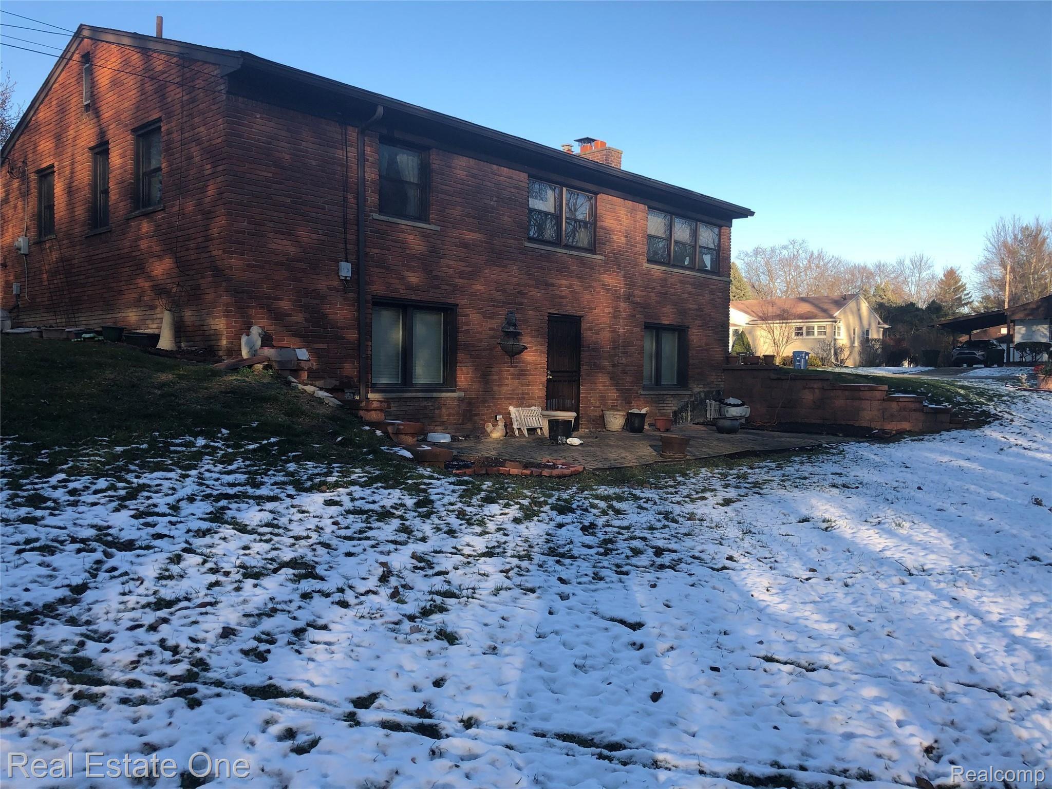 14997 Salem Road Redford, MI 48239 - Photo 7 of 29 salem7.jpg
