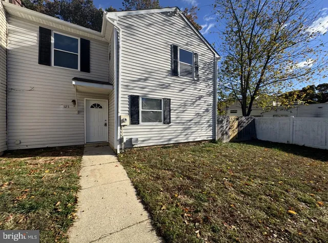 $1,950 | 125 Hampshire Road, Sicklerville, NJ 08081