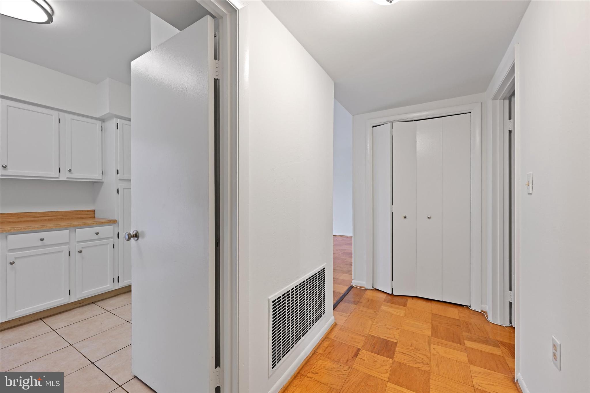 3 Hamill Road, Unit 3F Baltimore, MD 21210 - Photo 2 of 22