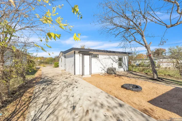 $1,850 | 1118 Shadwell Drive, San Antonio, TX 78228