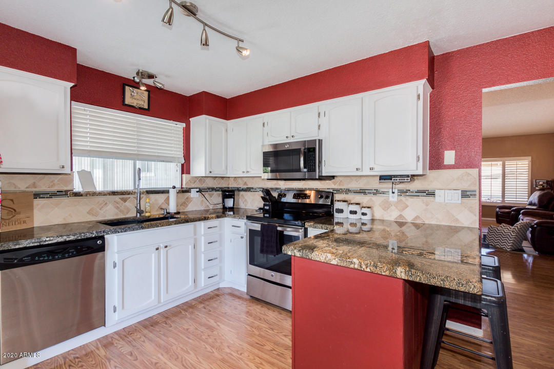 4426 West Calavar Road Glendale, AZ 85306 - Photo 8 of 42 08-Calavar