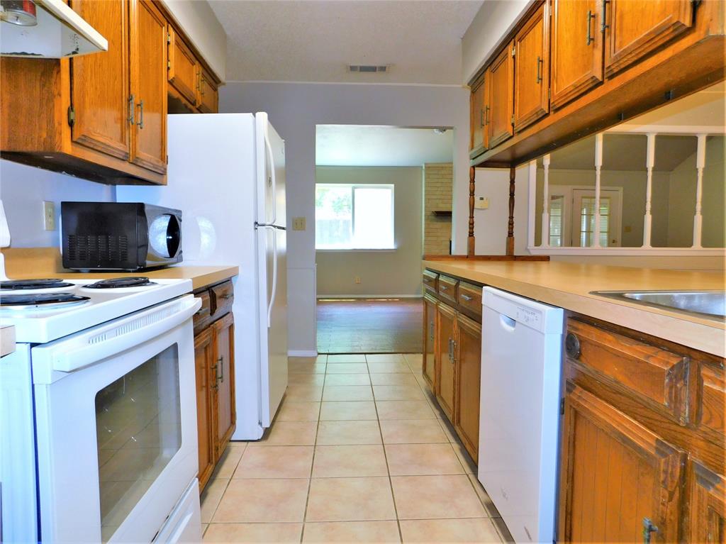 2716 Mill Pond Road Denton, TX 76209 - Photo 20 of 28