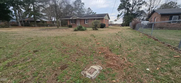 $124,999 | 515 Highway 71, Maxton, NC 28364