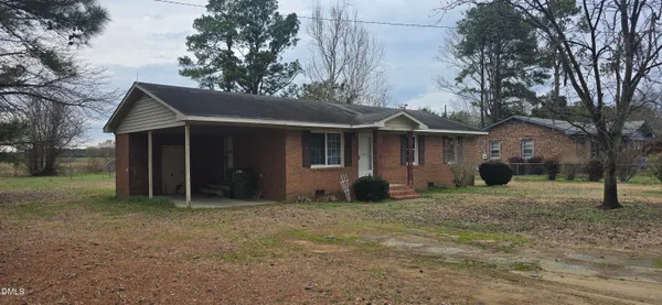 $124,499 | 515 Highway 71, Maxton, NC 28364