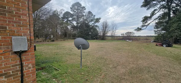 $124,999 | 515 Highway 71, Maxton, NC 28364